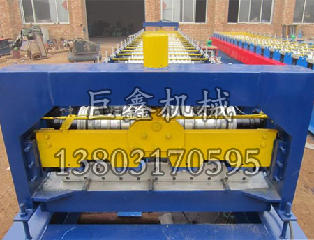 720楼承板压型设备